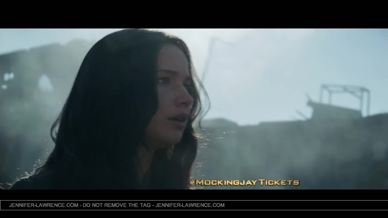 The_Hunger_Games__Mockingjay_Part_1_-_22Return_to_District_1222_089.jpg