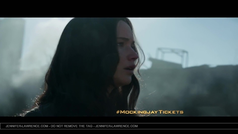 The_Hunger_Games__Mockingjay_Part_1_-_22Return_to_District_1222_090.jpg