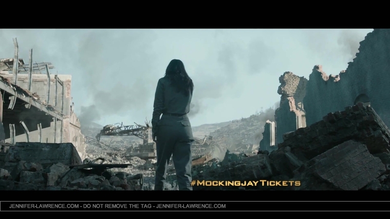 The_Hunger_Games__Mockingjay_Part_1_-_22Return_to_District_1222_094.jpg