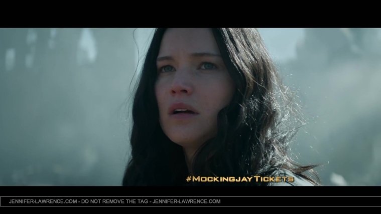 The_Hunger_Games__Mockingjay_Part_1_-_22Return_to_District_1222_103.jpg