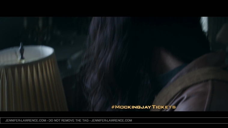 The_Hunger_Games__Mockingjay_Part_1_-_22Return_to_District_1222_156.jpg
