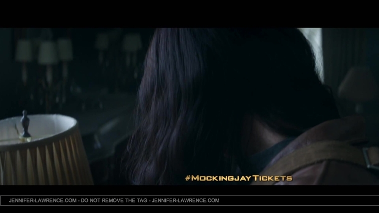 The_Hunger_Games__Mockingjay_Part_1_-_22Return_to_District_1222_157.jpg