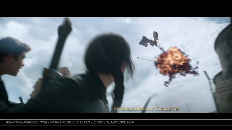 The_Hunger_Games__Mockingjay_Part_1_-_22The_Choice22_Official_TV_Spot_129.jpg