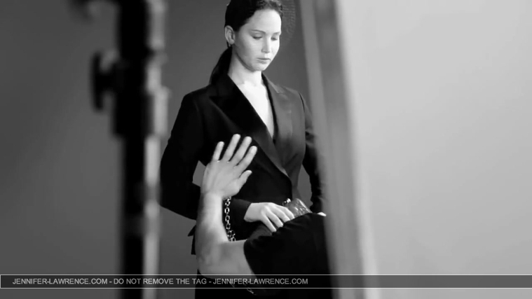 The_Making_of_the_Miss_Dior_Bag_ad_campaign_ft__Jennifer_Lawrence_2810329.jpg