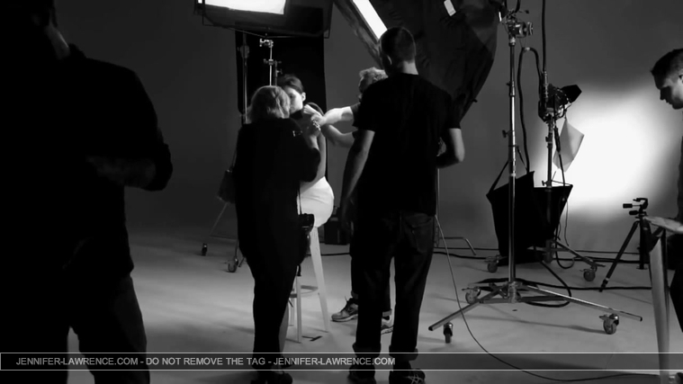 The_Making_of_the_Miss_Dior_Bag_ad_campaign_ft__Jennifer_Lawrence_2816529.jpg