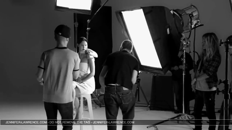 The_Making_of_the_Miss_Dior_Bag_ad_campaign_ft__Jennifer_Lawrence_287129.jpg