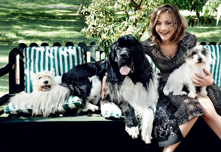 Vogue_Magazine_28229.jpg