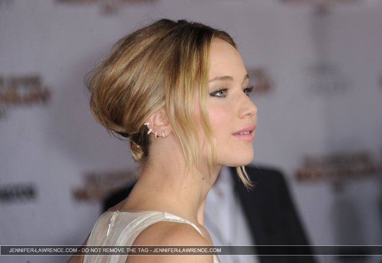 W_November_17_-__Mockingjay_Part_1__LA_Premiere_282329.jpg
