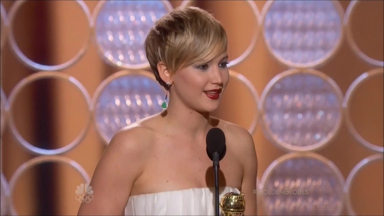 Winning_a_Golden_Globe_for_Best_Supporting_Actress__2817429.jpg