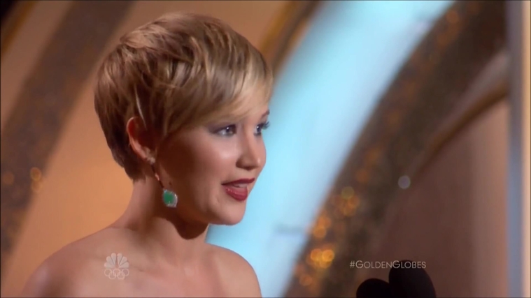 Winning_a_Golden_Globe_for_Best_Supporting_Actress__2826329.jpg