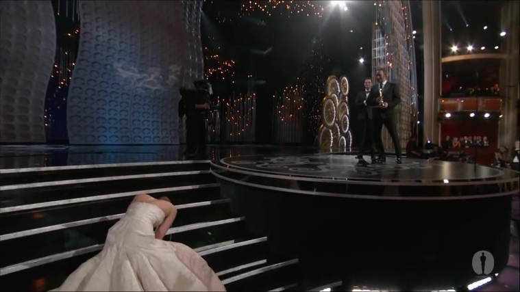 Winning_a_Oscar_for_Best_Actress_285629.jpg