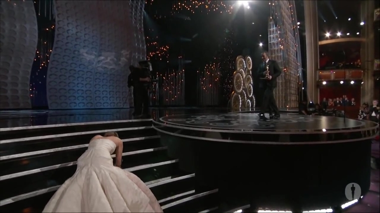 Winning_a_Oscar_for_Best_Actress_285729.jpg