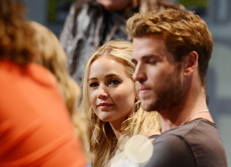 X_July_9_-__International_Comic_Con_-___The_Hunger_Games__Mockingjay_Part_2___28329.jpg