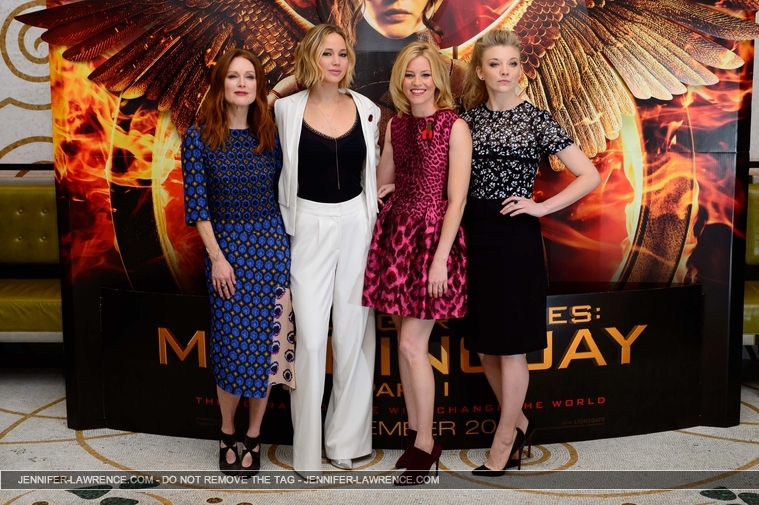 X_November_9_-_Attend_a_photocall_for___The_Hunger_Games_Mockingjay_Part_1___in_London_288229.jpg