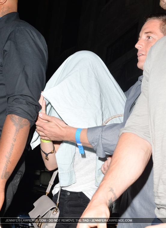_July_1_-_Leaving_Coldplay_Concert_in_London_28629.jpg