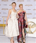 AX__November_17_-__Mockingjay__Part_1__LA_Premiere_2810229.jpg