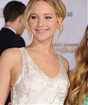 AX__November_17_-__Mockingjay__Part_1__LA_Premiere_289429.jpg