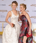 AX__November_17_-__Mockingjay__Part_1__LA_Premiere_289629.jpg