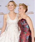 AX__November_17_-__Mockingjay__Part_1__LA_Premiere_289929.jpg
