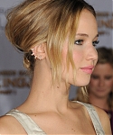 A_November_17_-__Mockingjay_Part_1__LA_Premiere_2811229.jpg