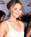 A_November_17_-__Mockingjay_Part_1__LA_Premiere_289829.jpg