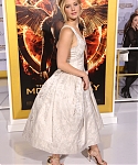 Aa_November_17_-__Mockingjay_Part_1__Premiere_in_Los_Angeles_2810329.jpg