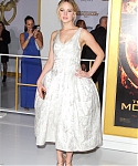 Filename=Aa_November_17_-__Mockingjay_Part_1__Premiere_in_Los_Angeles_2818029.jpg
Filesize=4653KiB
Dimensions=2400x3600
Date added=Nov 30, 2014 Aa_November_17_-__Mockingjay_Part_1__Premiere_in_Los_Angeles_2818029.jpg
