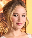Aa_November_17_-__Mockingjay_Part_1__Premiere_in_Los_Angeles_282829.jpg