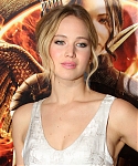 Aa_November_17_-__Mockingjay_Part_1__Premiere_in_Los_Angeles_28529.jpg