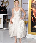 Filename=Aa_November_17_-__Mockingjay_Part_1__Premiere_in_Los_Angeles_286629.jpg
Filesize=1435KiB
Dimensions=2203x3000
Date added=Nov 30, 2014 Aa_November_17_-__Mockingjay_Part_1__Premiere_in_Los_Angeles_286629.jpg