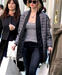 Filename=April_21_-__Out_shopping_in_NYC_at_the_store_Rag_and_Bone_28229.jpg
Filesize=3306KiB
Dimensions=2144x3600
Date added=Apr 21, 2014 April_21_-__Out_shopping_in_NYC_at_the_store_Rag_and_Bone_28229.jpg