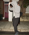 Filename=April_25_-_Leaving_a_friends_house_in_London_282629.jpg
Filesize=4853KiB
Dimensions=2400x3600
Date added=Apr 27, 2014 April_25_-_Leaving_a_friends_house_in_London_282629.jpg