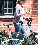 August_28_-_Jennifer_Lawrence_goes_for_a_bicycle_ride_in_Montreal2C_Canada_281229.jpg