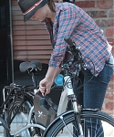 August_28_-_Jennifer_Lawrence_goes_for_a_bicycle_ride_in_Montreal2C_Canada_28829.jpg