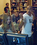 Behind_The_Scenes_28129~0.jpg