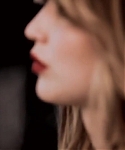 Behind_the_Scenes_Elle_Photoshoot_28December_201229__2828029.jpg
