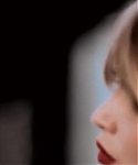 Behind_the_Scenes_Elle_Photoshoot_28December_201229__2828629.jpg