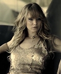 Behind_the_Scenes_Elle_Photoshoot_28December_201229__2835329.jpg