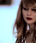 Behind_the_Scenes_Elle_Photoshoot_28December_201229__2841229.jpg