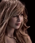 Behind_the_Scenes_Elle_Photoshoot_28December_201229__2841929.jpg