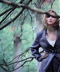 Behind_the_Scenes_with_Jennifer_Lawrence_on_Her_Cover_Shoot_-_Vogue_Diaries_161.jpg