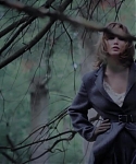 Behind_the_Scenes_with_Jennifer_Lawrence_on_Her_Cover_Shoot_-_Vogue_Diaries_162.jpg
