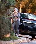 Filename=December_12_-_Arriving_at_Gabe_Polsky_s_home_in_Beverly_Hills_282329.jpg
Filesize=6872KiB
Dimensions=5184x3456
Date added=Dec 19, 2014 December_12_-_Arriving_at_Gabe_Polsky_s_home_in_Beverly_Hills_282329.jpg