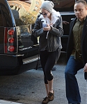 Filename=December_15_-_Returning_to_her_hotel_after_doing_some_work_out_at_the_gym_in_New_York_28529.jpg
Filesize=3748KiB
Dimensions=2274x3000
Date added=Dec 19, 2014 December_15_-_Returning_to_her_hotel_after_doing_some_work_out_at_the_gym_in_New_York_28529.jpg