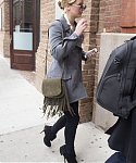 December_16_-_Arriving_at_a_meeting_in_New_York_28129.jpg