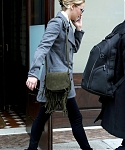 December_16_-_Leaving_her_hotel_in_New_York_282029.jpg