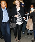 Filename=December_17_-_Leaving_the_Greenwich_hotel_in_New_York_284229.jpg
Filesize=4648KiB
Dimensions=2400x3526
Date added=Jan 19, 2015 December_17_-_Leaving_the_Greenwich_hotel_in_New_York_284229.jpg