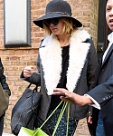 Filename=December_18_-_Leaving_the_Greenwich_hotel_in_New_York_283429.jpg
Filesize=4304KiB
Dimensions=2400x3000
Date added=Jan 19, 2015 December_18_-_Leaving_the_Greenwich_hotel_in_New_York_283429.jpg
