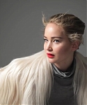 ELLE_Magazine_28June_201129_5BBehind_the_Shoot5D_2820629.jpg