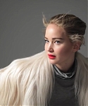 ELLE_Magazine_28June_201129_5BBehind_the_Shoot5D_2820929.jpg